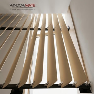 Outdoor Commercial Vertical Sliding Louver Panels Exterior Remote Control